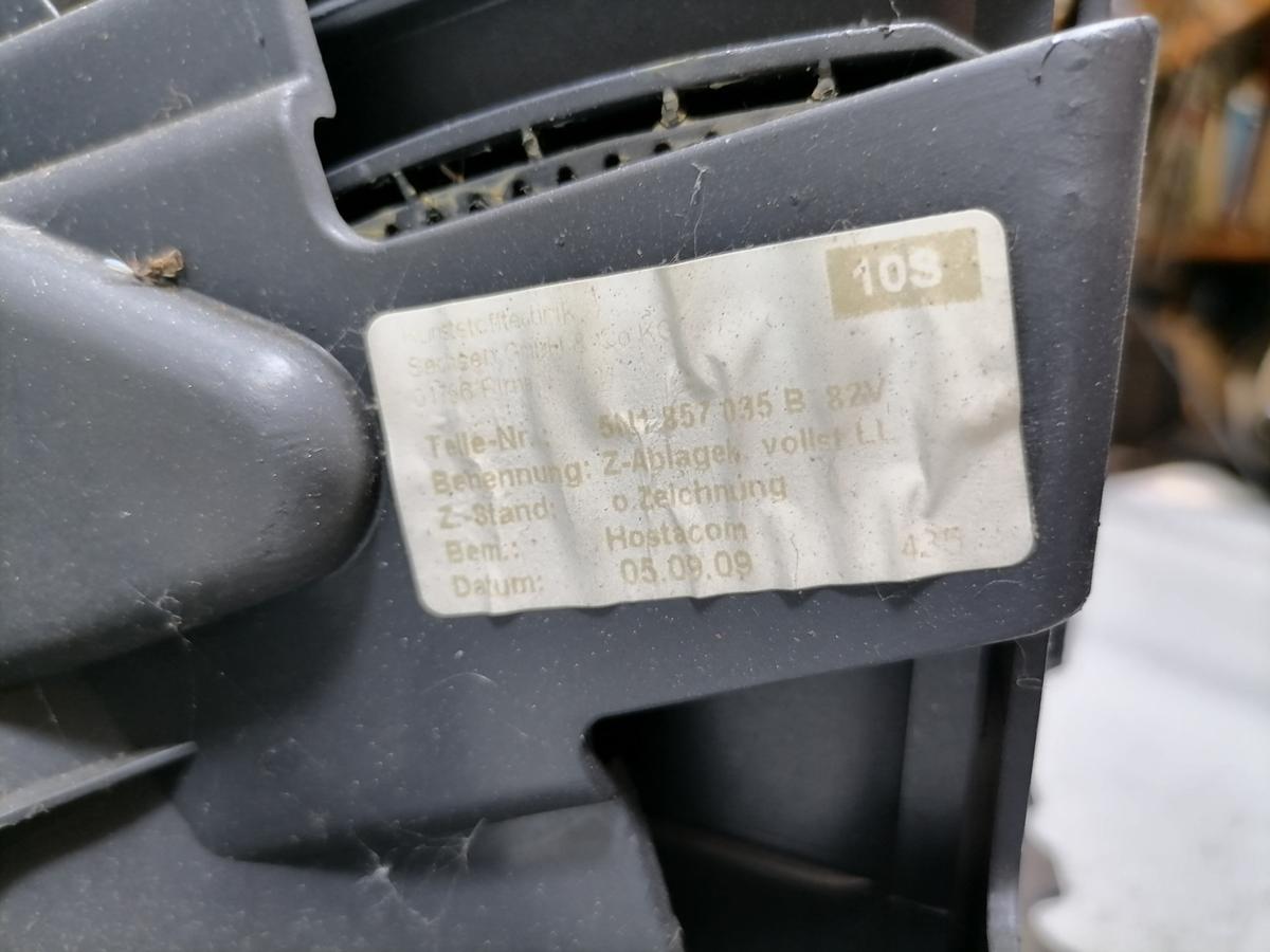 VW Tiguan 1 5N original Handschuhfach Bj.2009